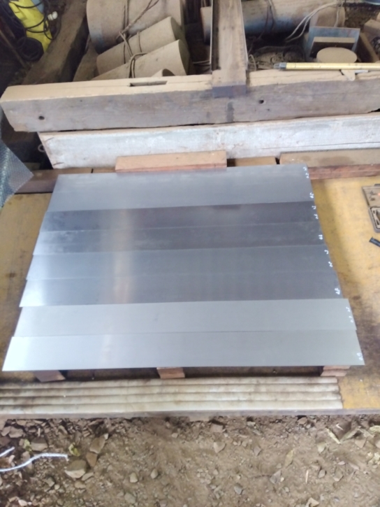 ゲージ鋼の写真1